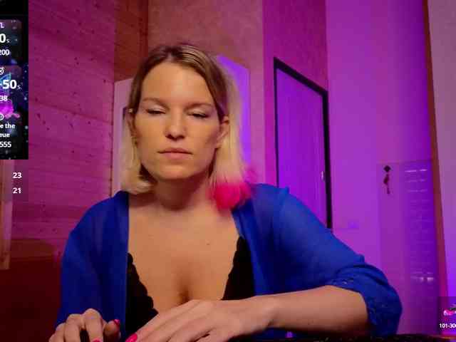 Findom_Lady_Shine webcam