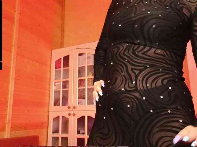 Findom_Lady_Shine webcam