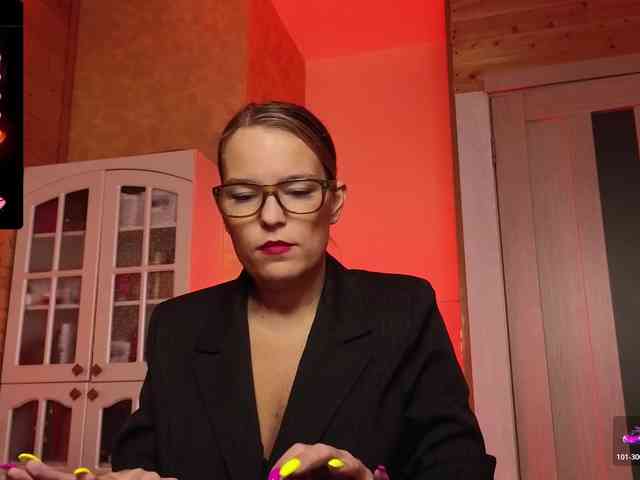 Findom_Lady_Shine webcam