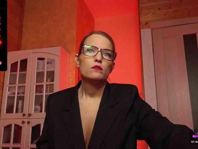 Findom_Lady_Shine webcam