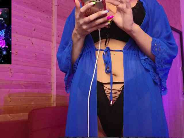 Findom_Lady_Shine webcam