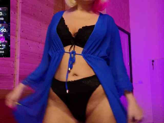 Findom_Lady_Shine webcam