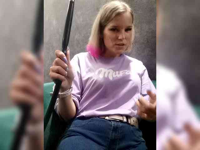 Findom_Lady_Shine webcam