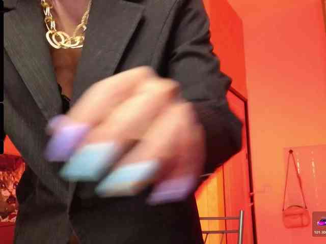 Findom_Lady_Shine webcam