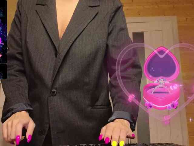 Findom_Lady_Shine webcam