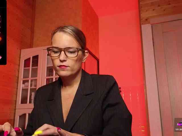 Findom_Lady_Shine webcam