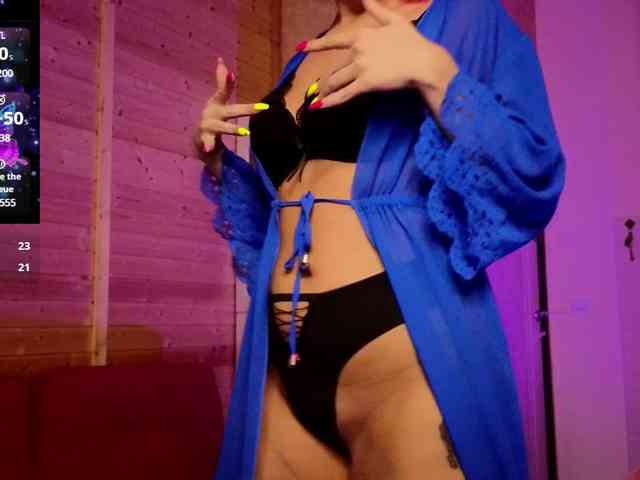 Findom_Lady_Shine webcam
