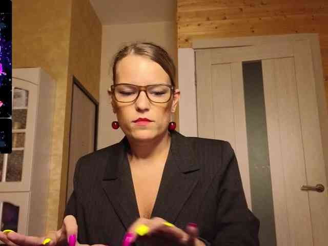 Findom_Lady_Shine webcam