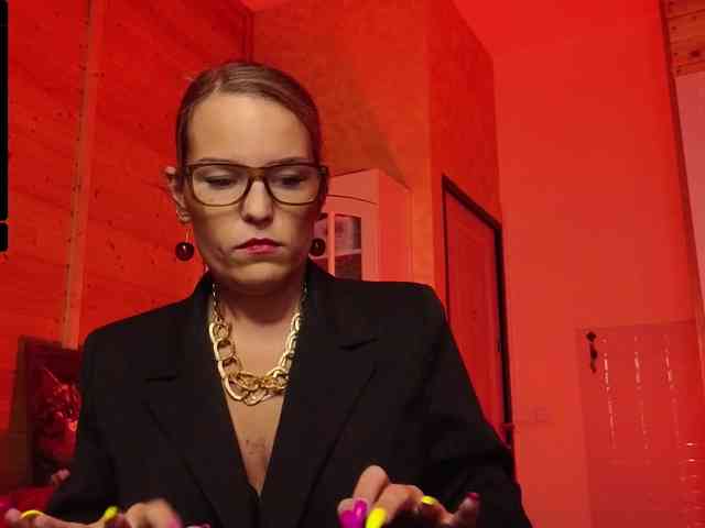 Findom_Lady_Shine webcam