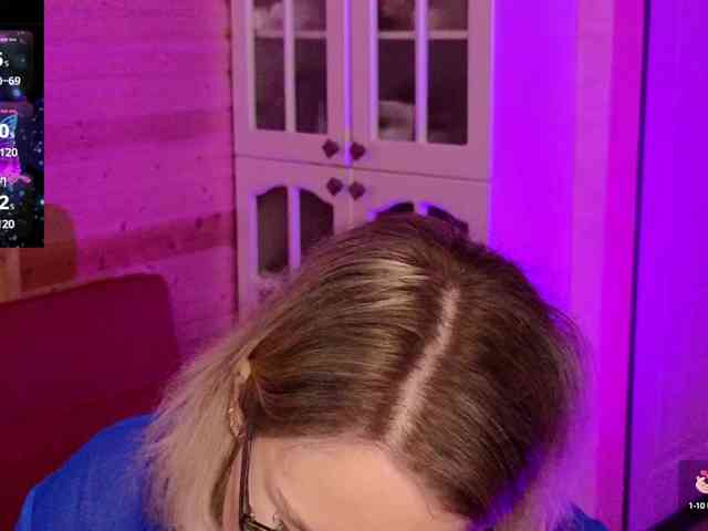 Findom_Lady_Shine webcam