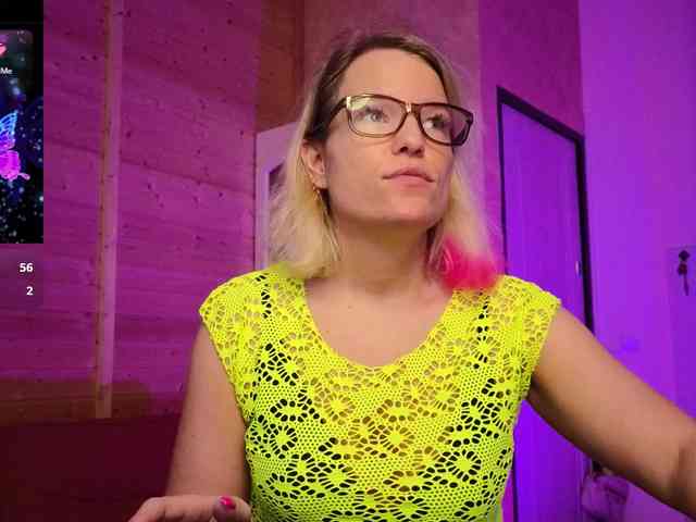 Findom_Lady_Shine webcam