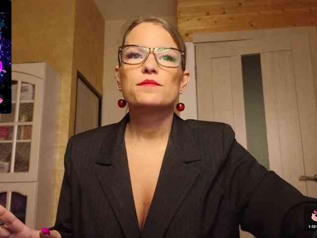 Findom_Lady_Shine webcam
