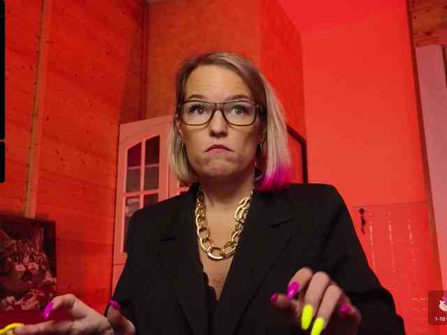 Findom_Lady_Shine webcam