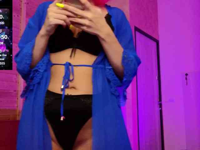 Findom_Lady_Shine webcam