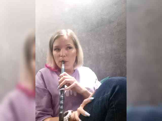 Findom_Lady_Shine webcam