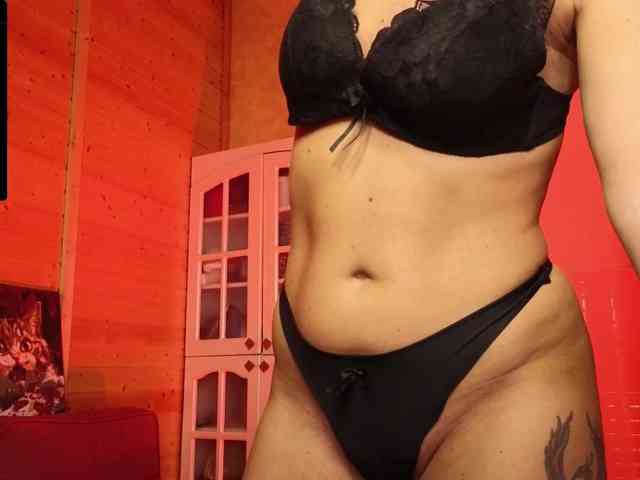 Findom_Lady_Shine webcam