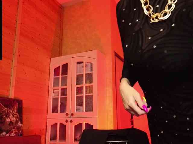 sweeteve050 Live Webcam on BongaCams