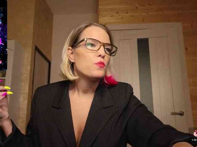 Findom_Lady_Shine webcam
