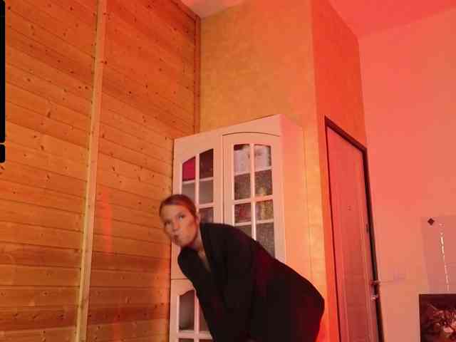 Findom_Lady_Shine webcam