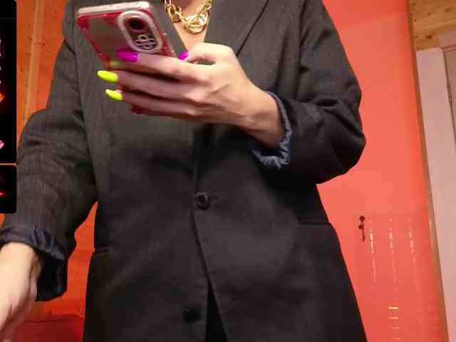 Findom_Lady_Shine webcam