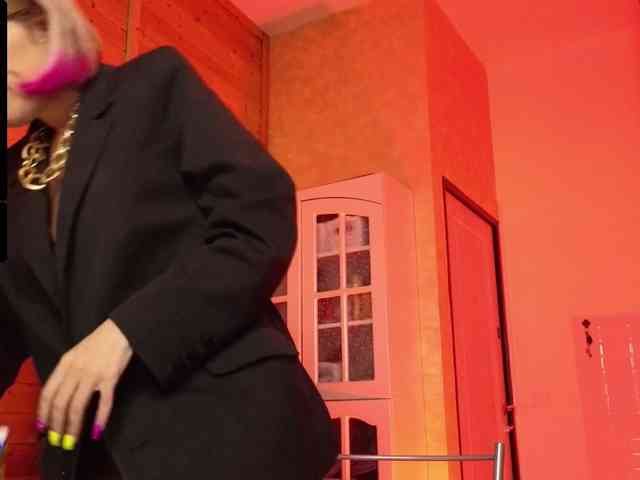 Findom_Lady_Shine webcam