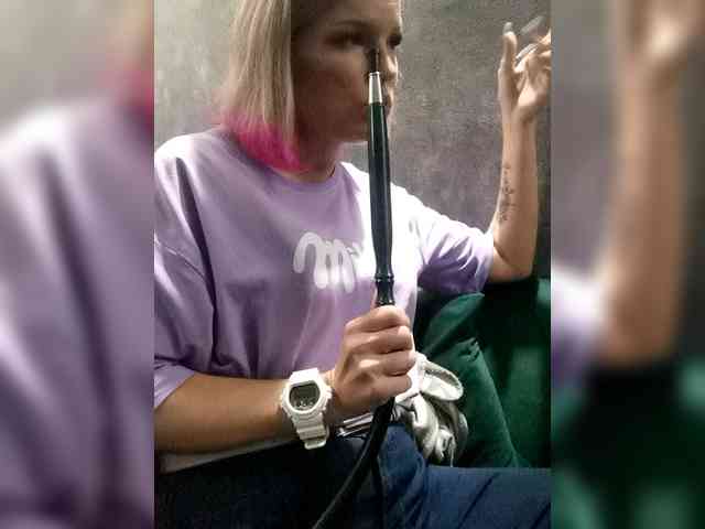 Findom_Lady_Shine webcam