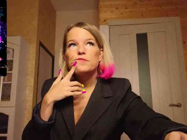 Findom_Lady_Shine webcam