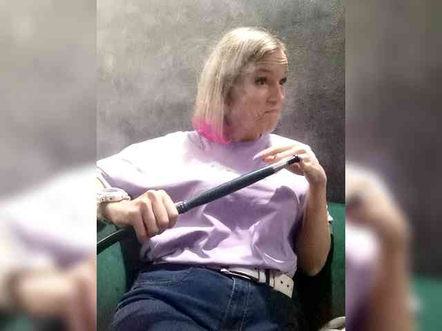 Findom_Lady_Shine webcam