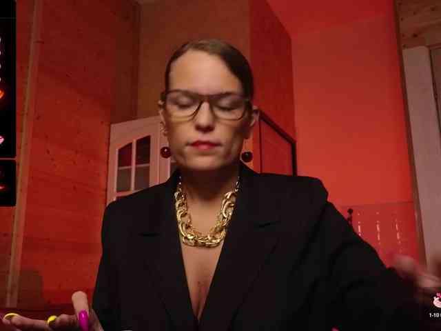 Findom_Lady_Shine webcam