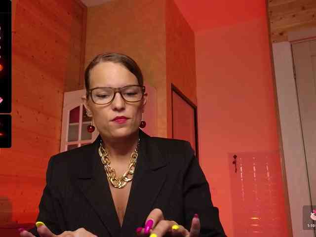 Findom_Lady_Shine webcam