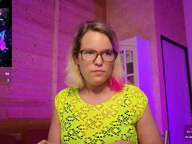 Findom_Lady_Shine webcam