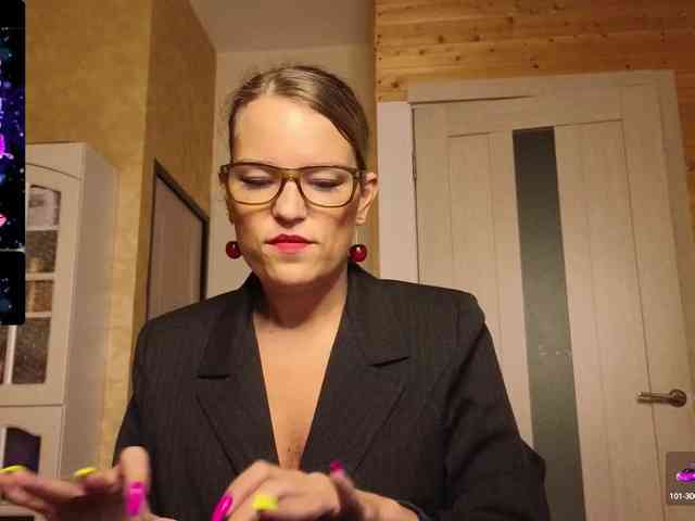 Findom_Lady_Shine webcam
