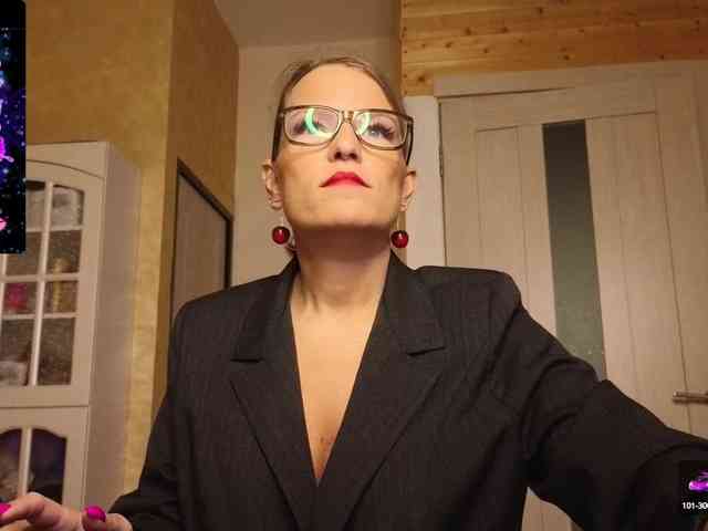 Findom_Lady_Shine webcam