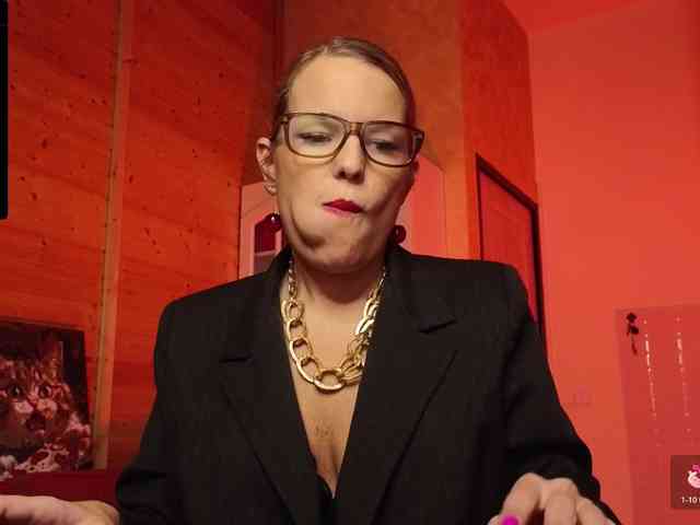 Findom_Lady_Shine webcam