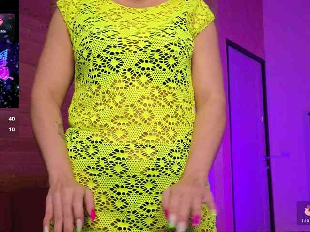Findom_Lady_Shine webcam
