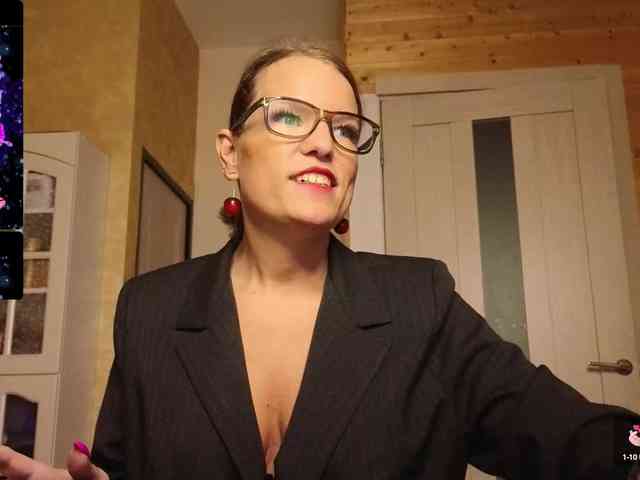 Findom_Lady_Shine webcam