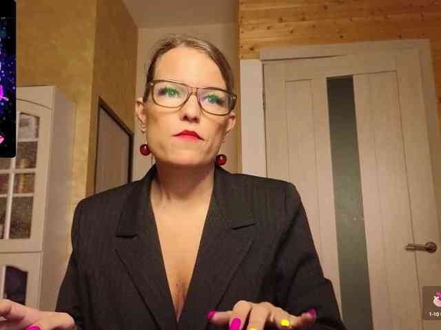 Findom_Lady_Shine webcam