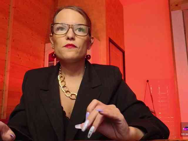 sweeteve050 Live Webcam on BongaCams