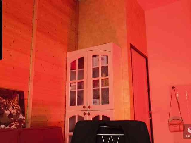 Findom_Lady_Shine webcam