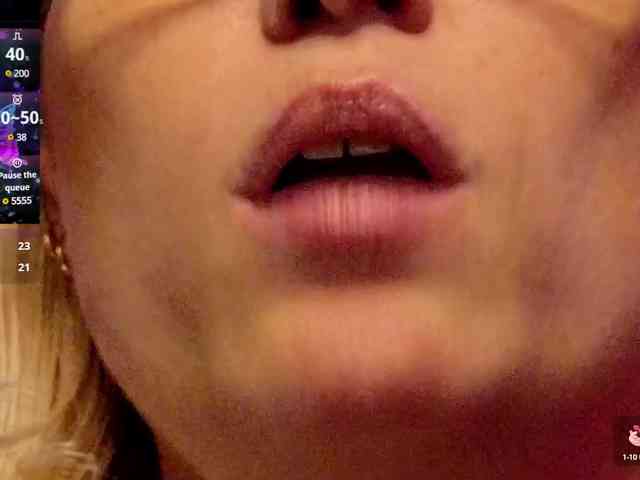 Findom_Lady_Shine webcam