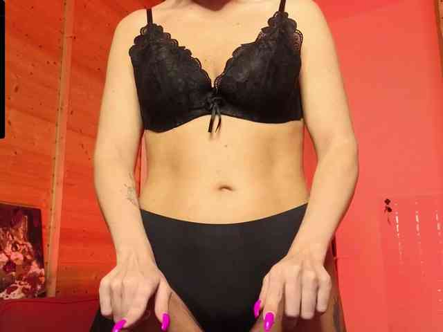 Findom_Lady_Shine webcam