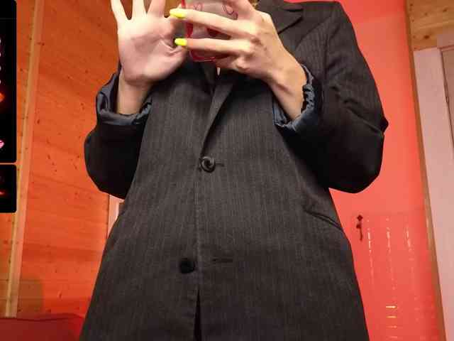 Findom_Lady_Shine webcam