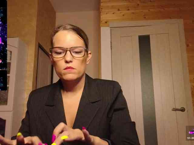 Findom_Lady_Shine webcam