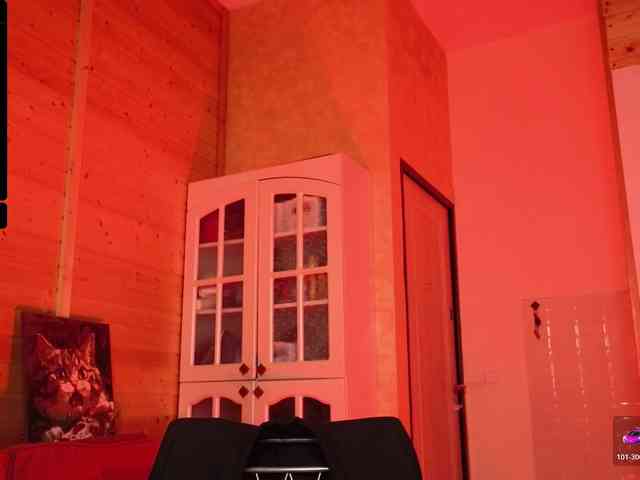 Findom_Lady_Shine webcam