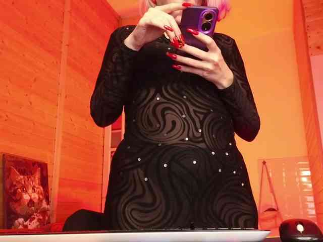 sweeteve050 Live Webcam on BongaCams