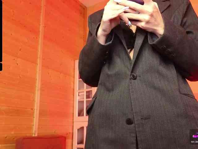 Findom_Lady_Shine webcam