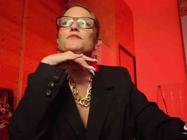 Findom_Lady_Shine webcam