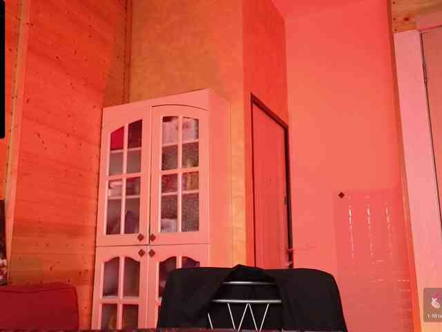 Findom_Lady_Shine webcam