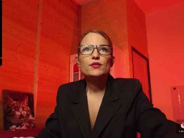 Findom_Lady_Shine webcam