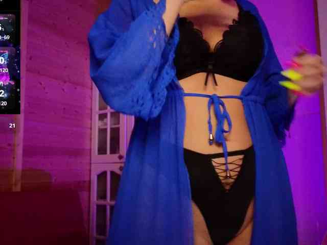 Findom_Lady_Shine webcam